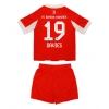 Camiseta Bayern Munich Alphonso Davies #19 Primera Equipación Replica 2025-26 para niños mangas cortas (+ Pantalones cortos) Camiseta Bayern Munich Alphonso Davies #19 Primera Equipación Replica 2025-26 para niños mangas cortas (+ Pantalones cortos)